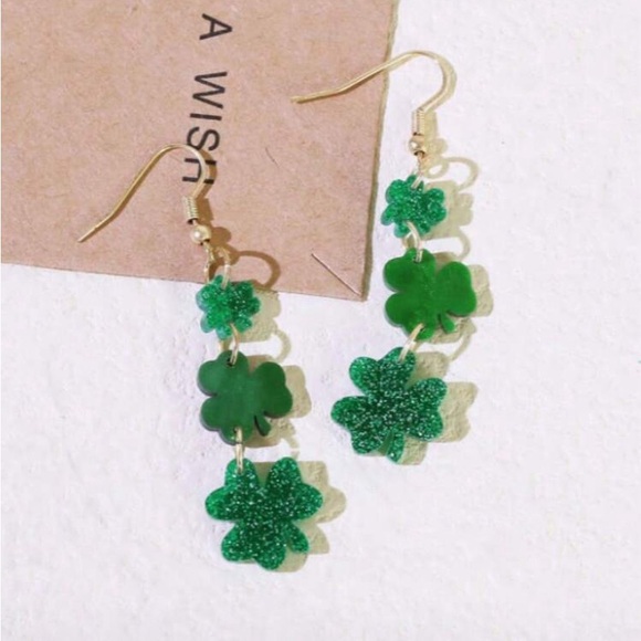 Jewelry - Elegant Green st Patrick’s day shamrock Clover Earrings 215